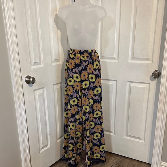 Eloquii Pants - Eloquii Floral Wide-Leg Pants - Yellow and Blue